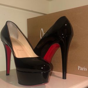 37 Christian Louboutin Heel